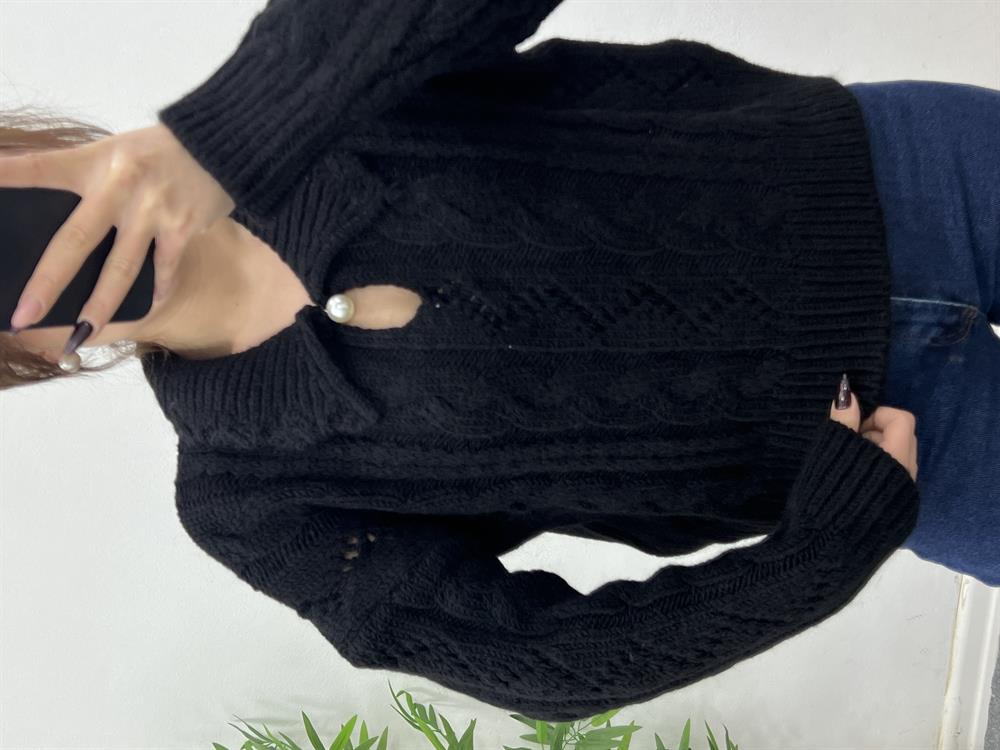 İnci̇li̇ Polo Yaka Si̇yah Kazak