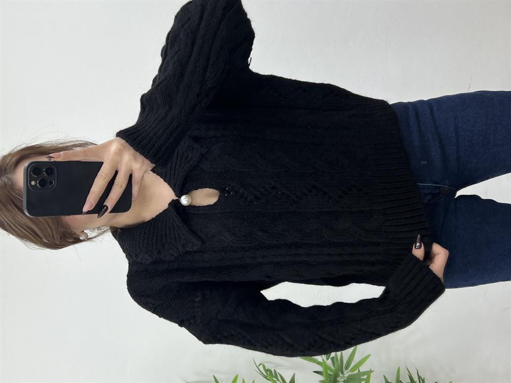 İnci̇li̇ Polo Yaka Si̇yah Kazak