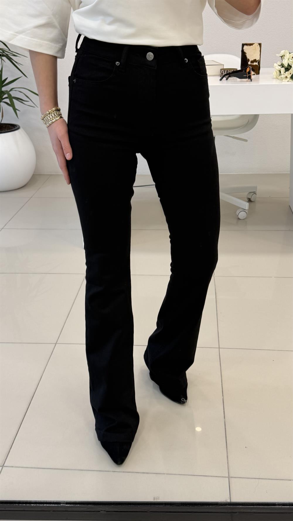 İspanyol Paça Toparlayici Pantolon Siyah