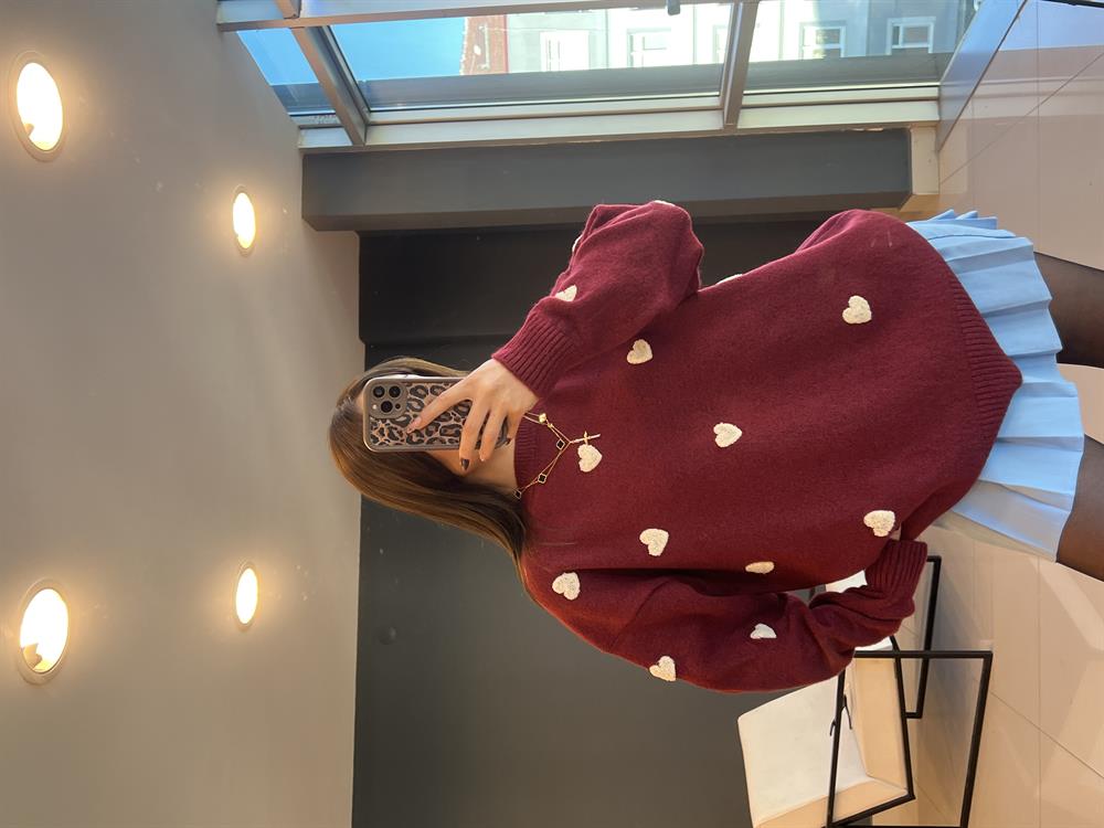 Kalp İşlemeli̇ Kazak Bordo