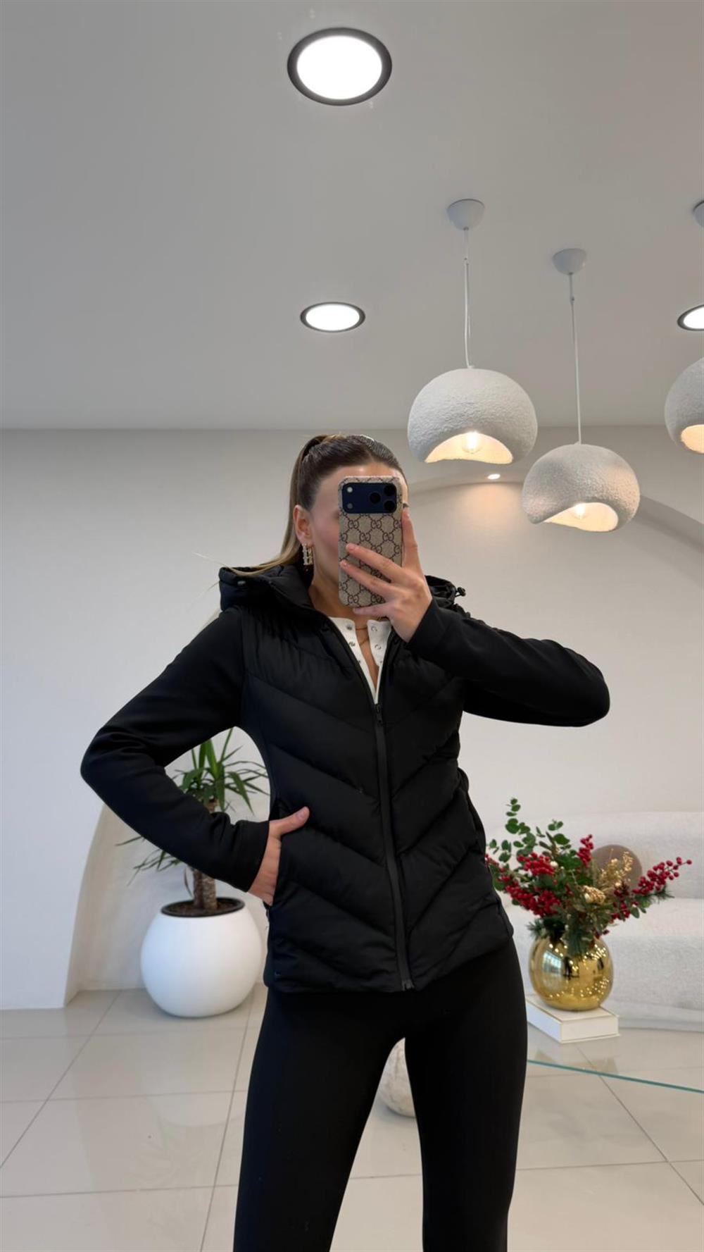 KAPŞONLU ŞİŞME MONT SİYAH 