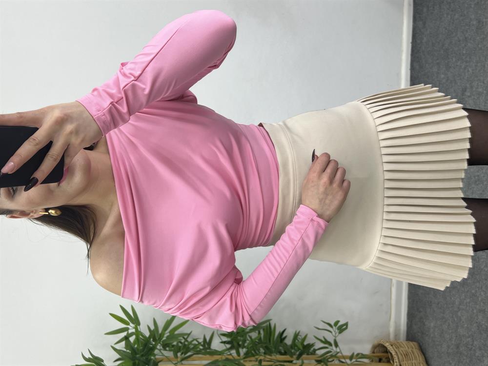 Kayik Yaka Drapeli̇ Li̇krali Tasarim Bluz Pembe