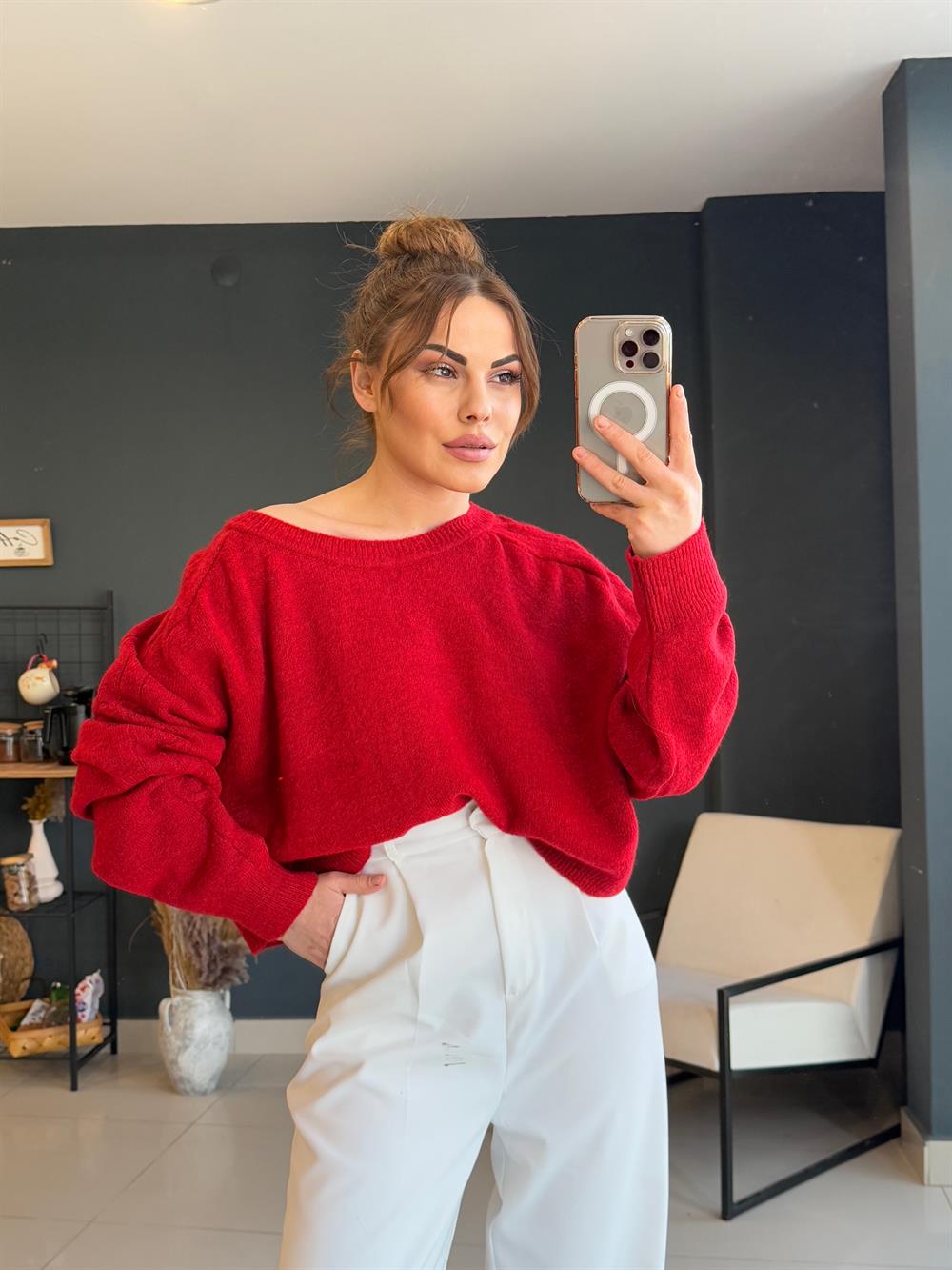 Kayik Yaka Kirmizi Tri̇ko