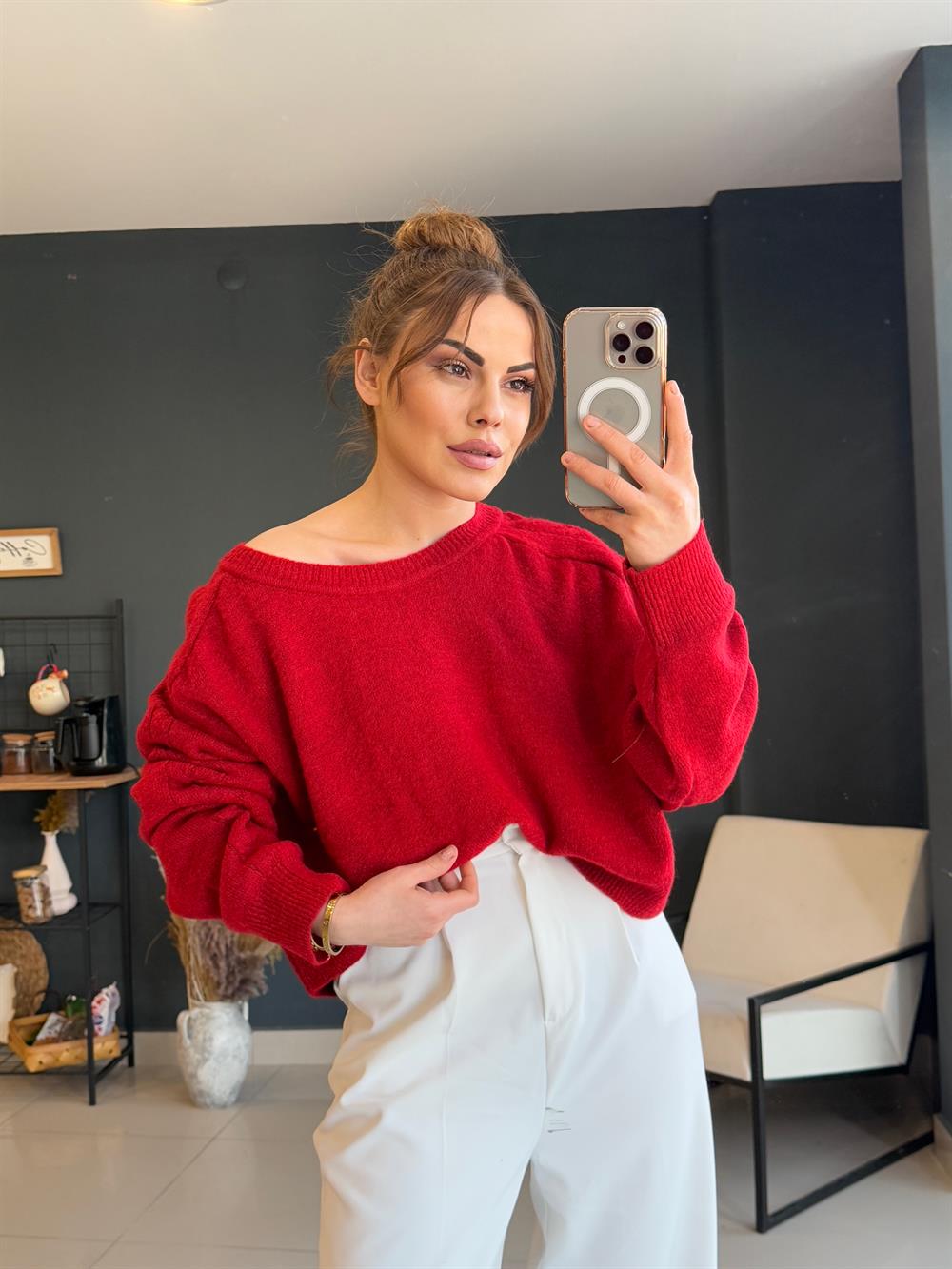 Kayik Yaka Kirmizi Tri̇ko