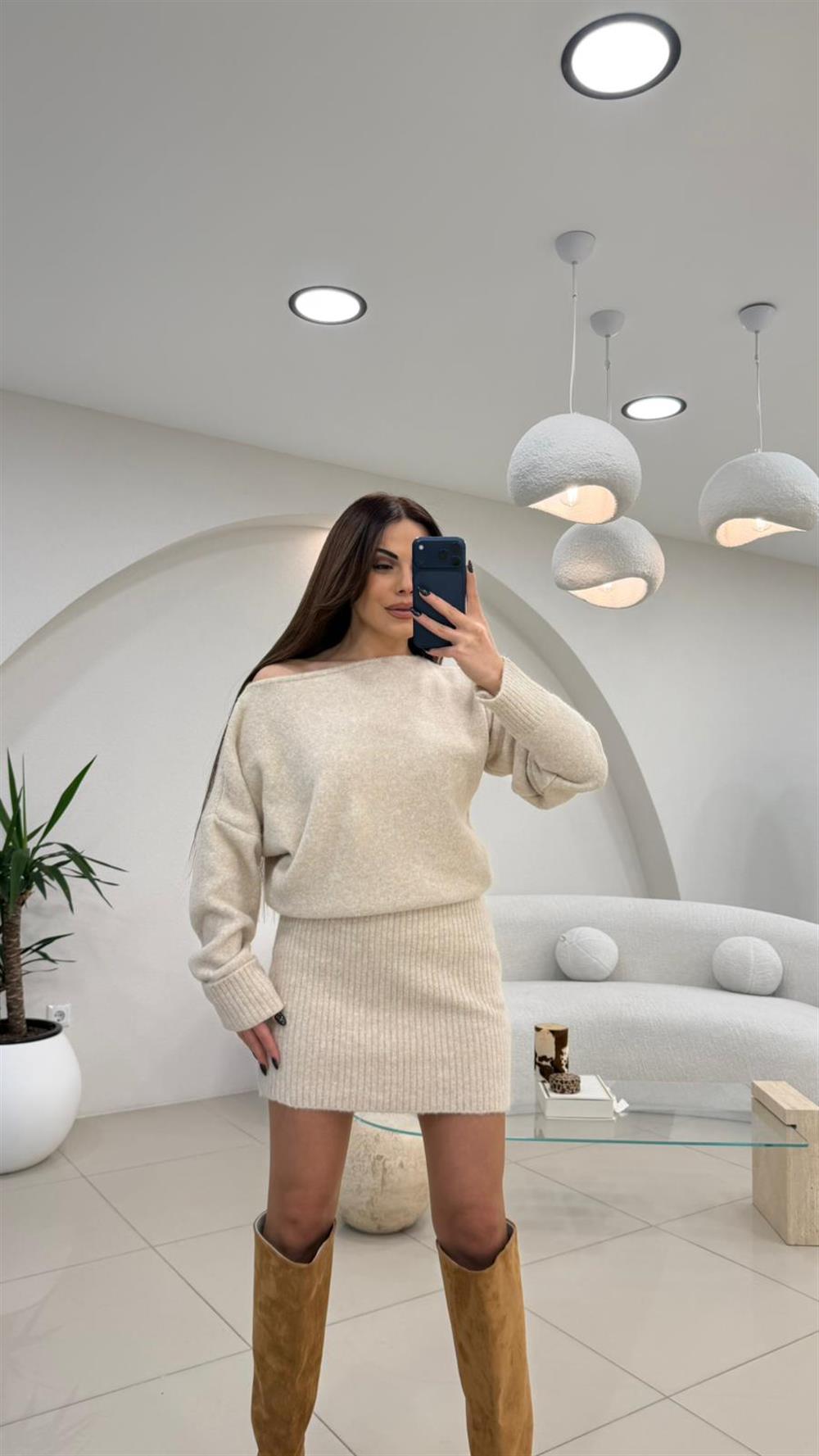 KAYIK YAKA TRİKO ELBİSE 