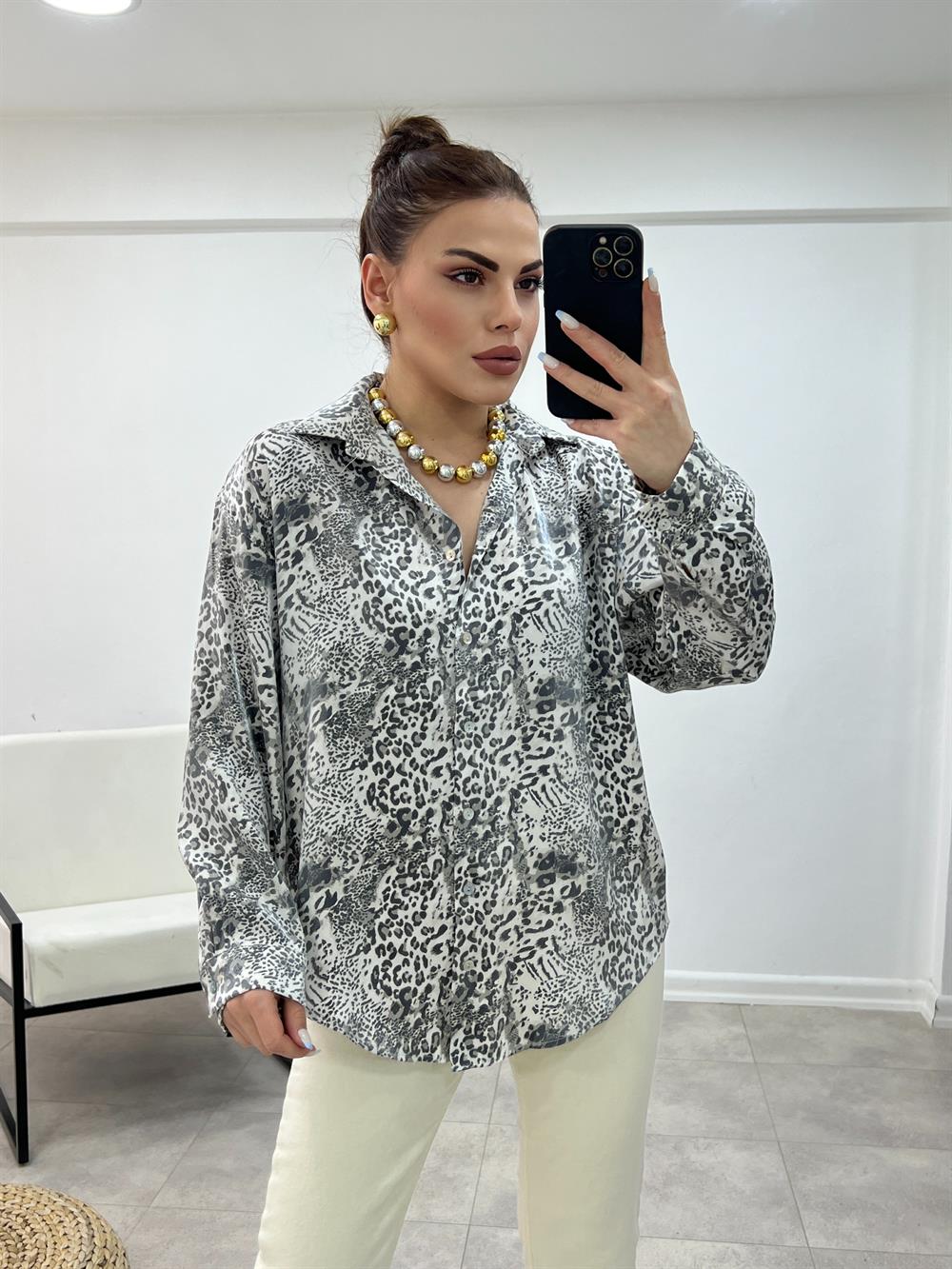 Kendi̇nden Parlak Leopar Desenli̇ Gömlek