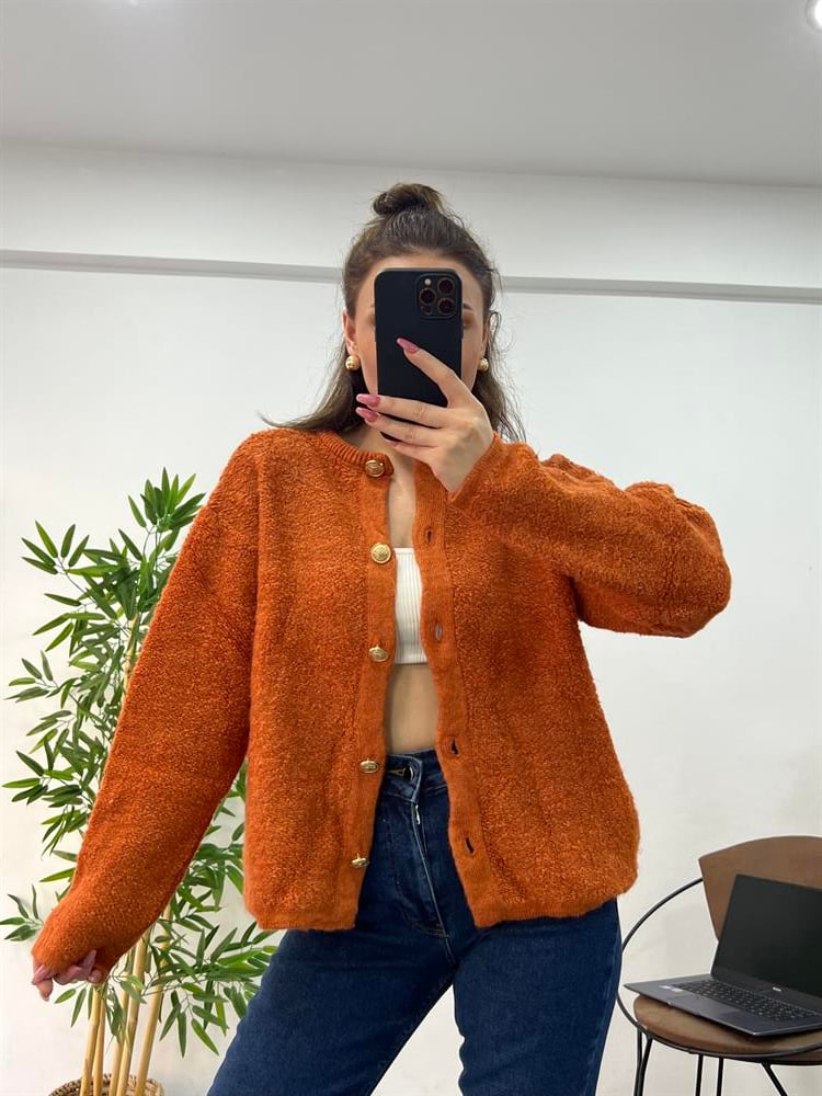 Ki̇remi̇t Rengi̇ Gold Düğmeli̇ Yumoş Hirka