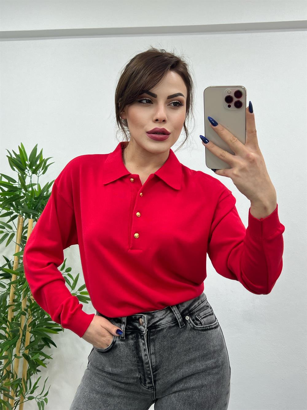 Kirmizi Gold Düğmeli̇ Polo Yaka Tri̇ko