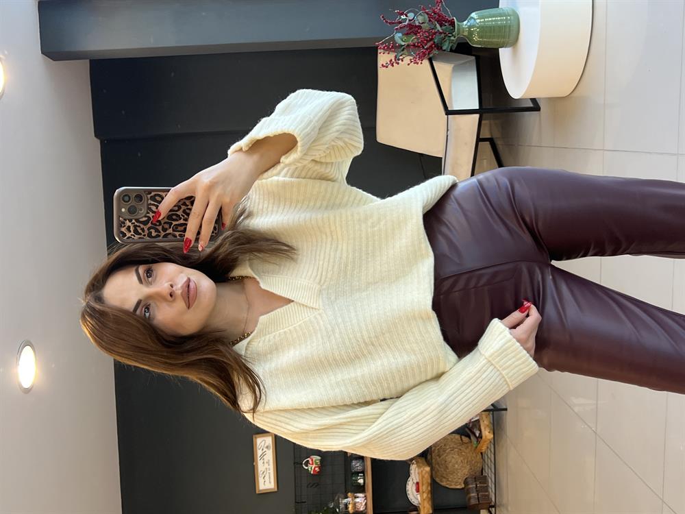 Kisik V Yaka Kazak Ekru