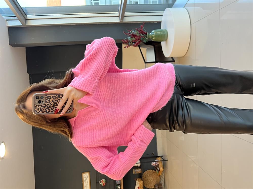 Kisik V Yaka Kazak Pembe