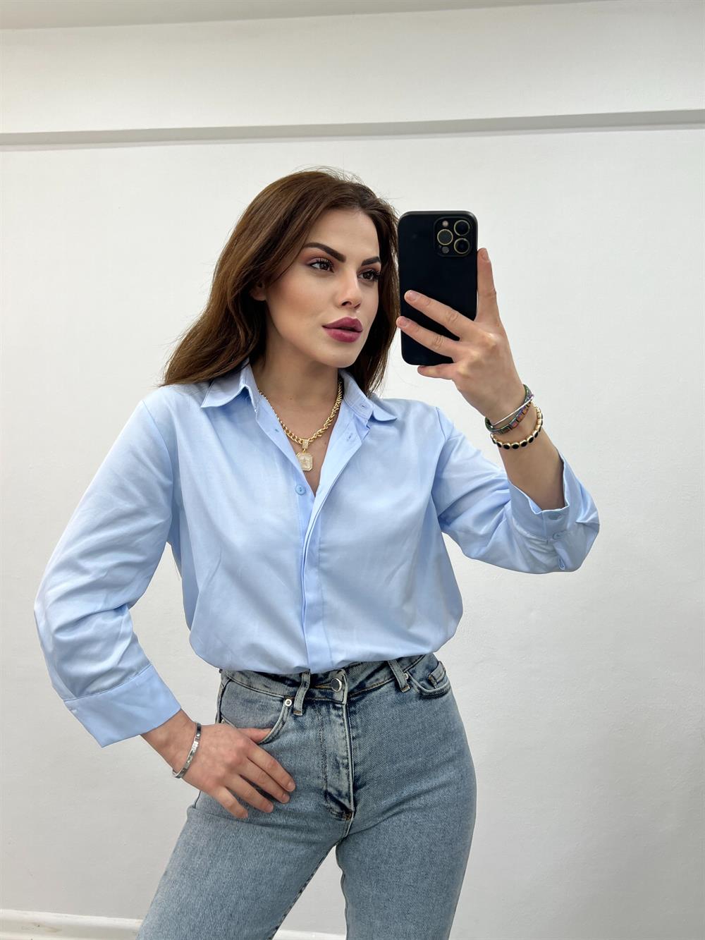 Klasi̇k Bebe Mavi̇si̇ Popli̇n Gömlek
