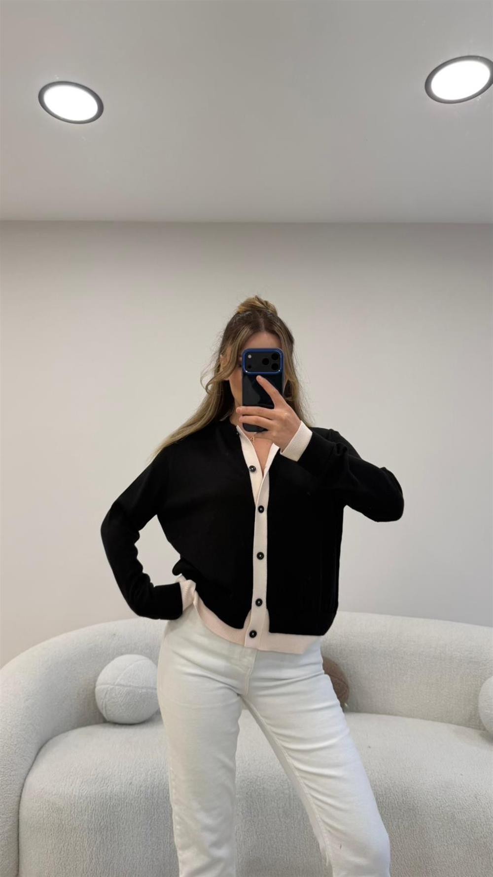 KOL VE ÖNÜ ŞERİTLİ HIRKA SİYAH