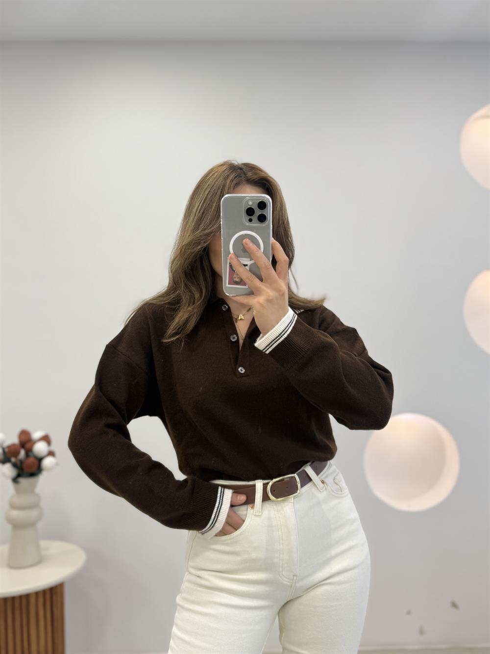 KOL VE YAKA ŞERİT DETAYLI KAZAK  