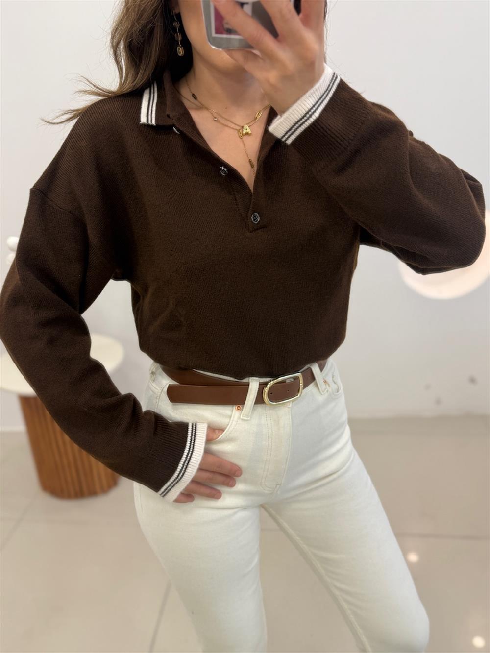 KOL VE YAKA ŞERİT DETAYLI KAZAK  