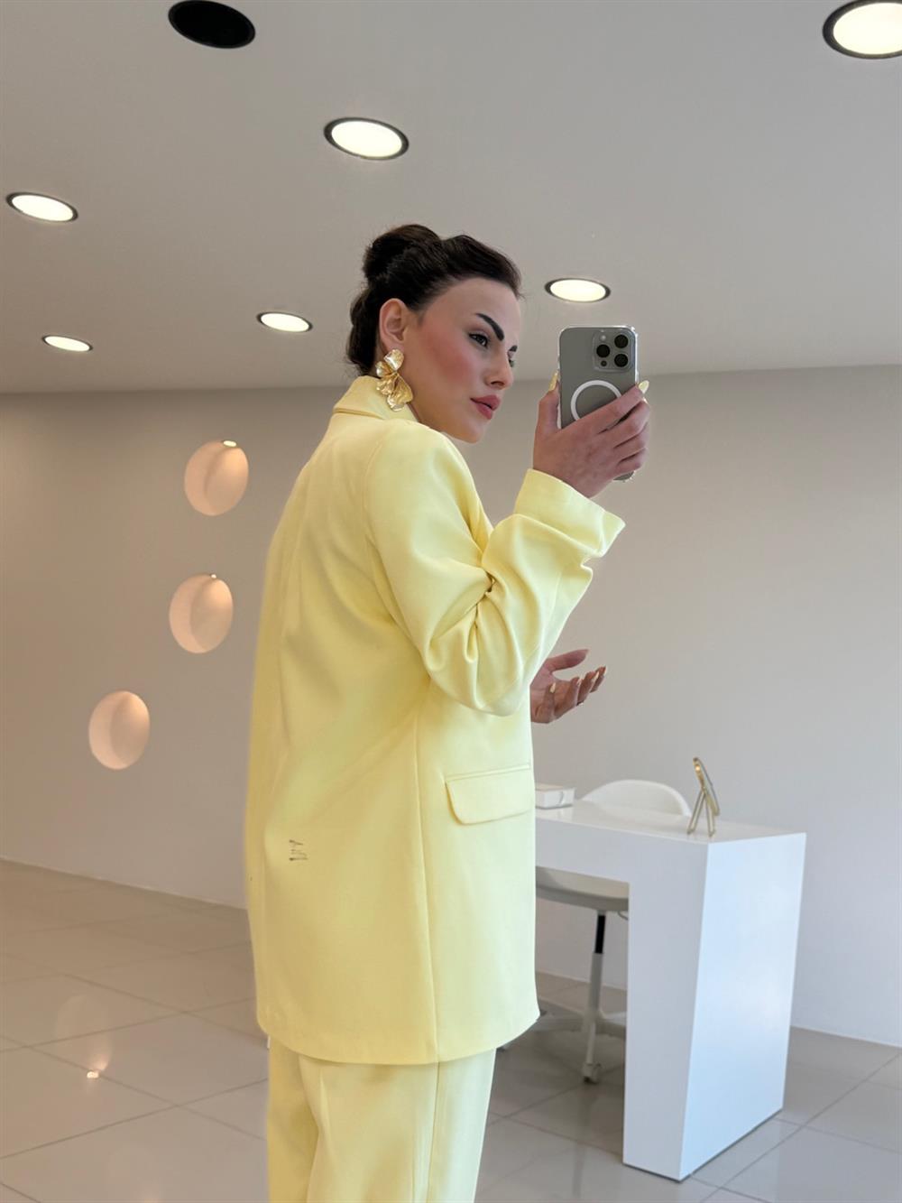 KOLLARI BÜZGÜLÜ BLAZER CEKET SARI