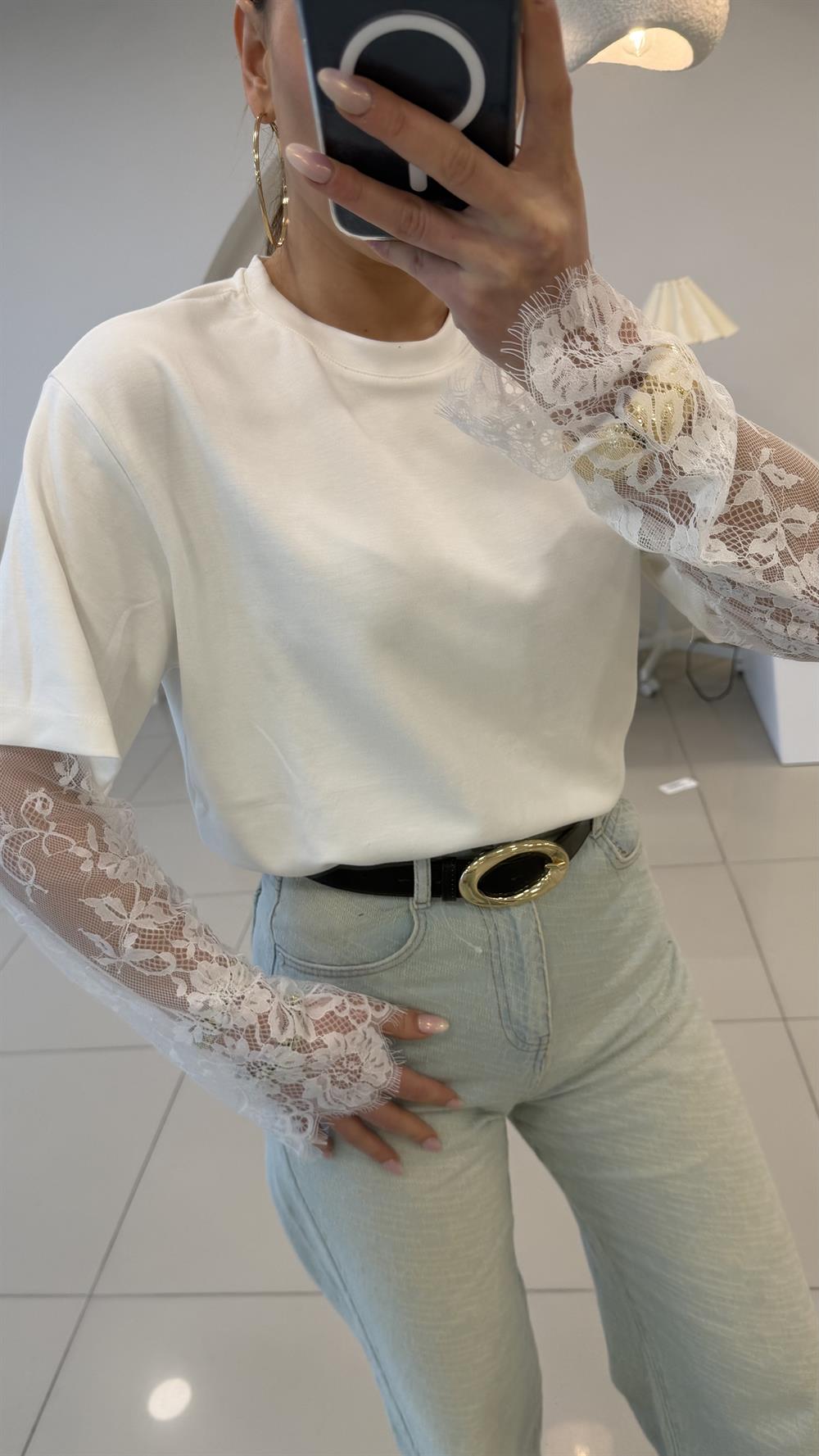 KOLLARI DANTELLİ MODAL BLUZ BEYAZ  