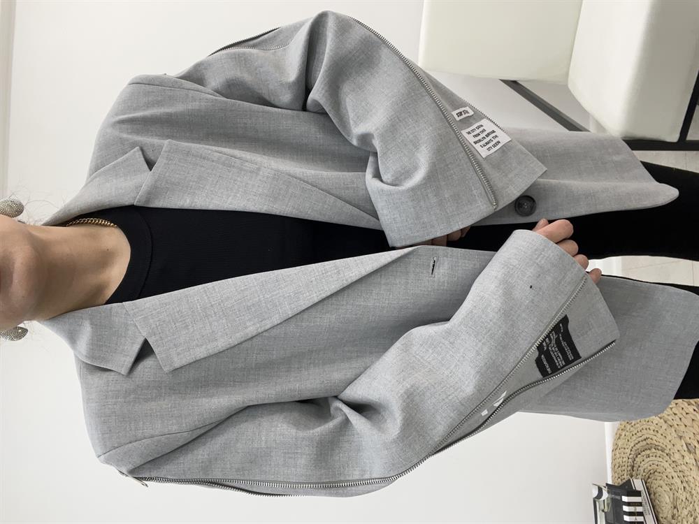 Kollari Fermuarli Tasarim Ceket