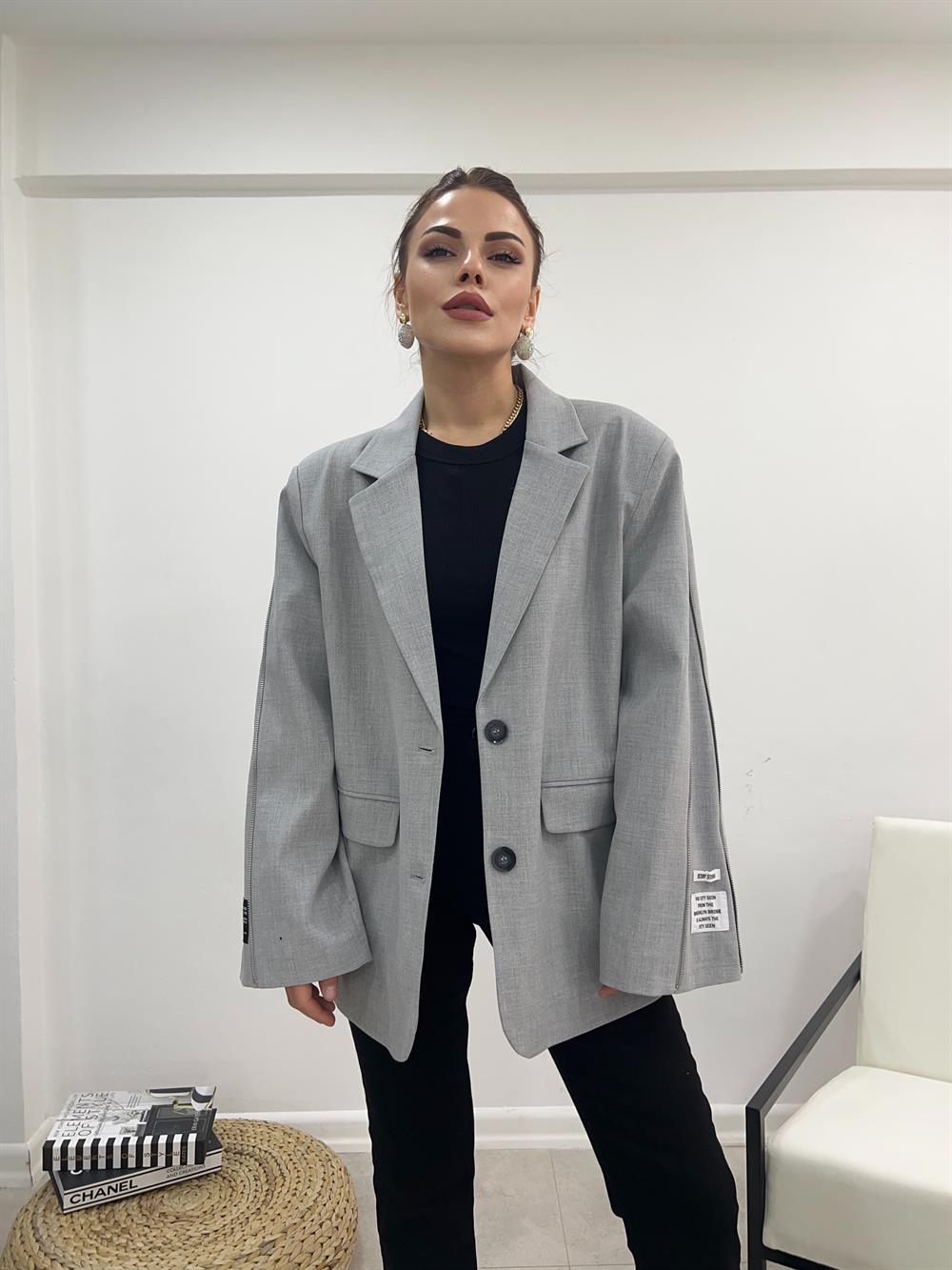 Kollari Fermuarli Tasarim Ceket