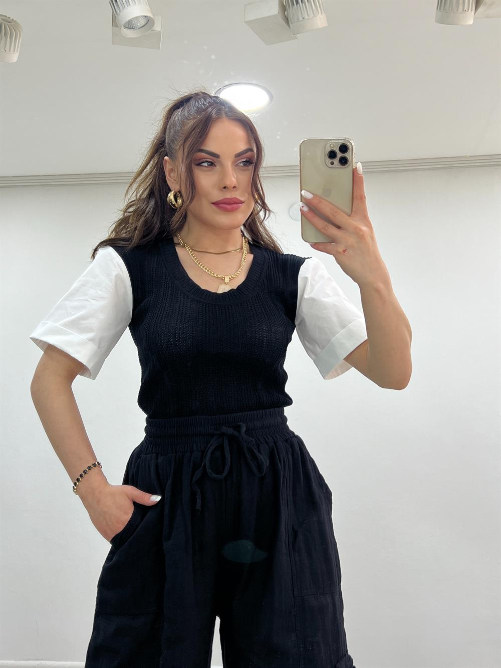 Kollari Popli̇n Detayli Merseri̇ze Bluz