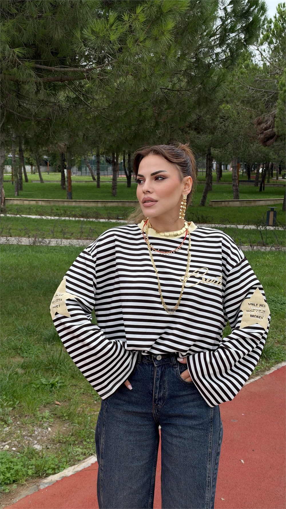 Kolları Yıldız Detaylı Çizgili Sweatshırt Sarı