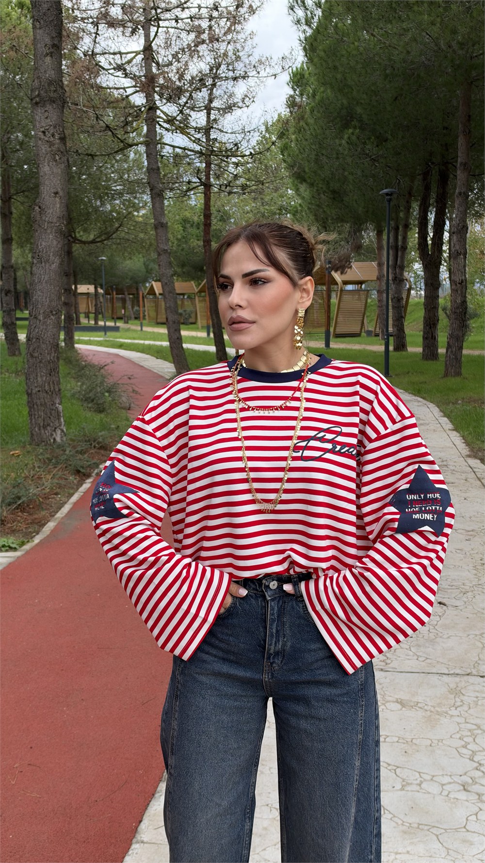 Kolları Yıldız Detaylı Çizgili Sweatshırt Kırmızı