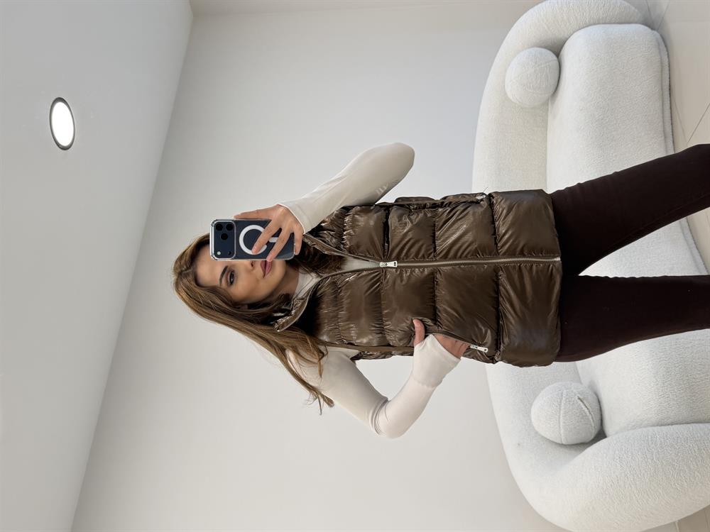 KOPŞONLU PARLAK ŞİŞME YELEK KAHVE