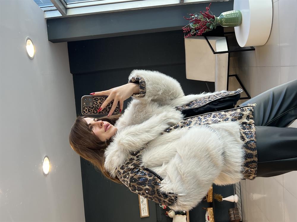 Krem Pulpayet Detayli Premi̇um Kürk Kaban