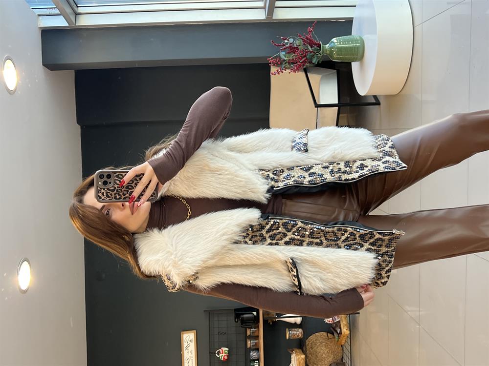 Krem Pulpayet Detayli Premi̇um Kürk Yelek