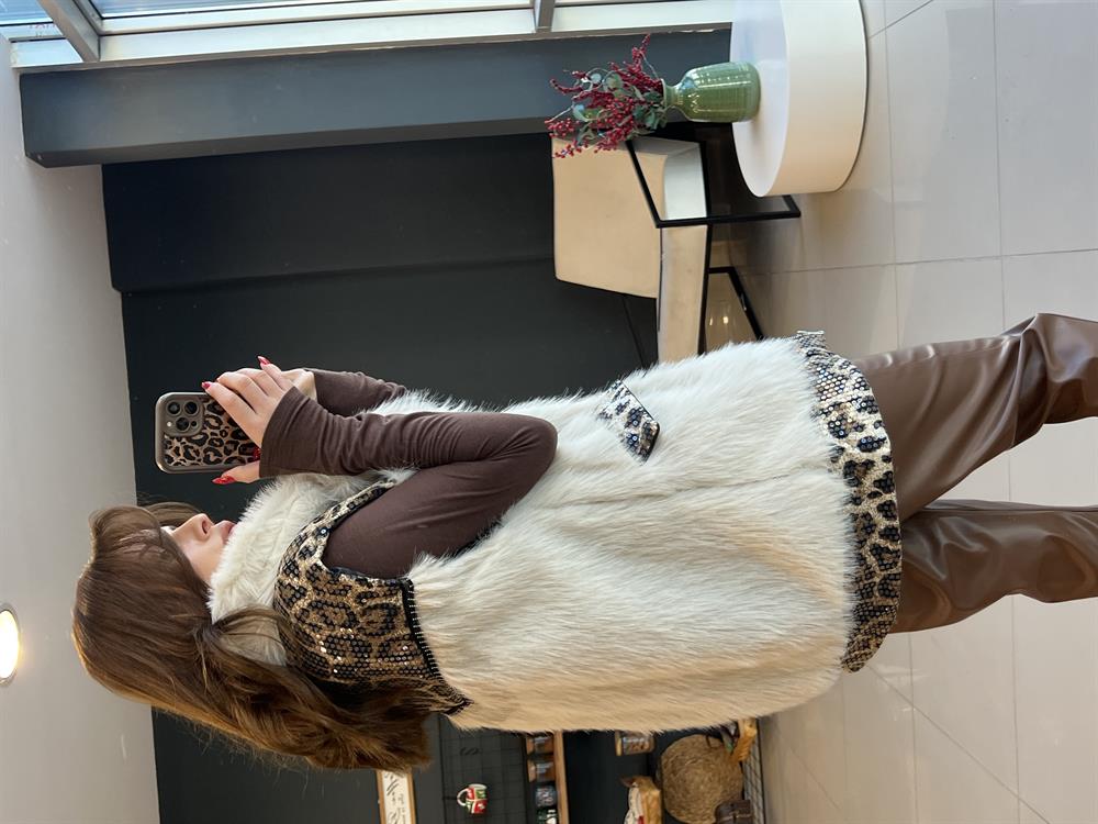 Krem Pulpayet Detayli Premi̇um Kürk Yelek