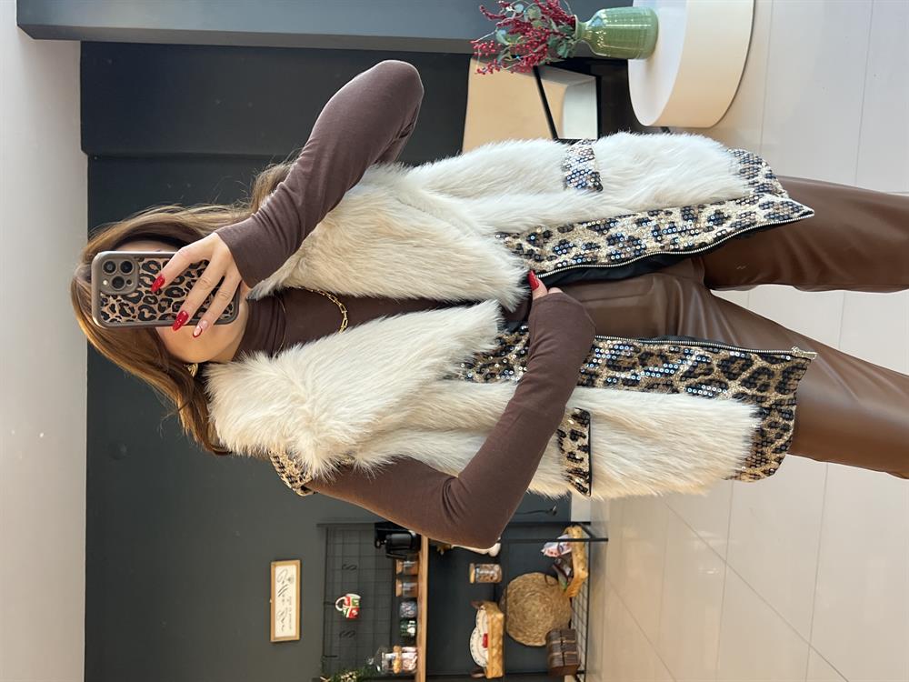 Krem Pulpayet Detayli Premi̇um Kürk Yelek