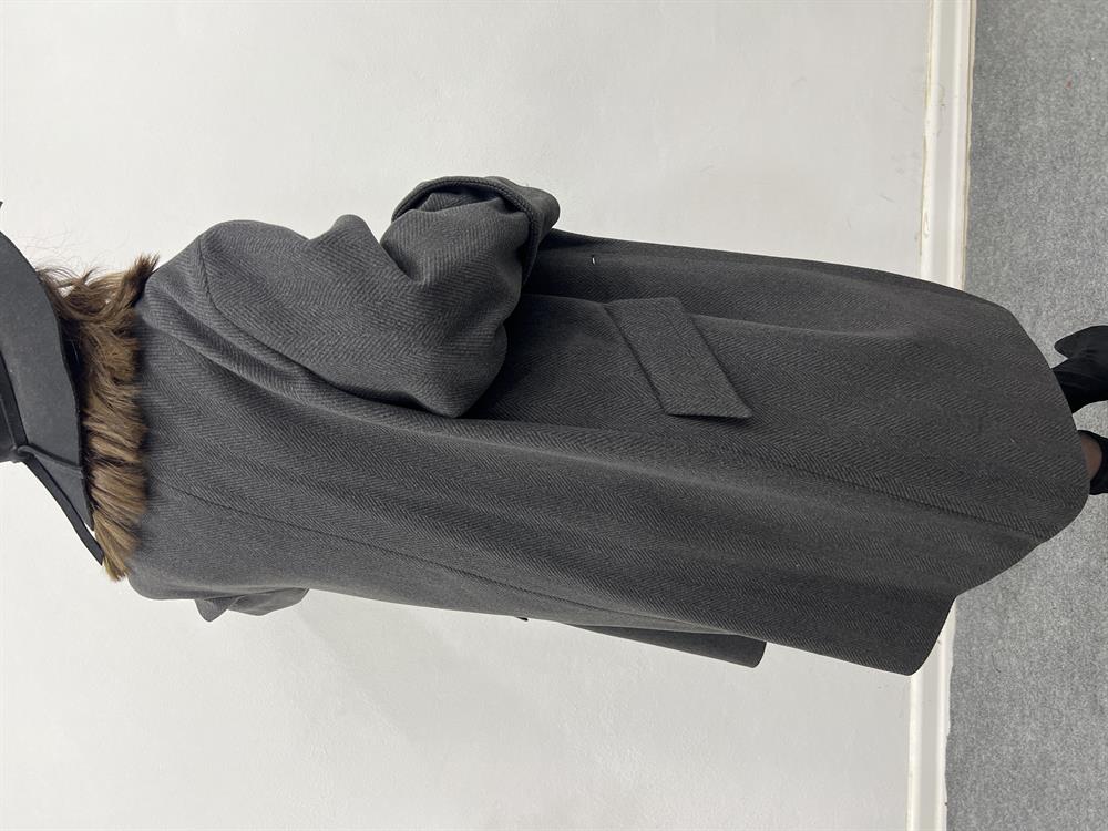 Kruvaze Yaka Antrasi̇t Kaban