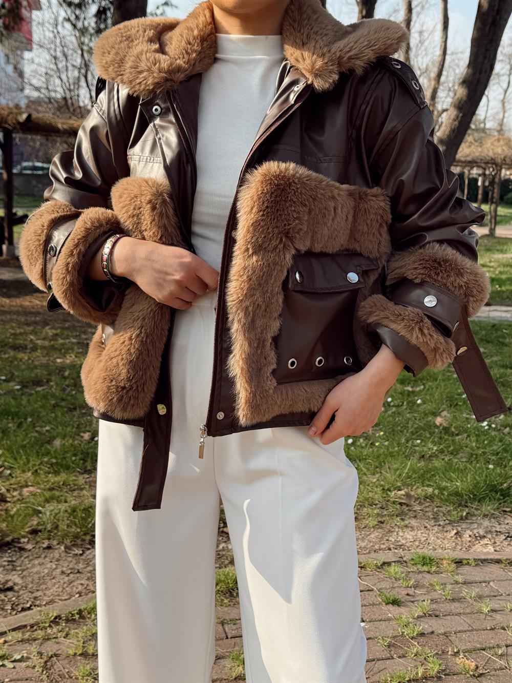 Kürklü Mevsi̇mli̇k Mont