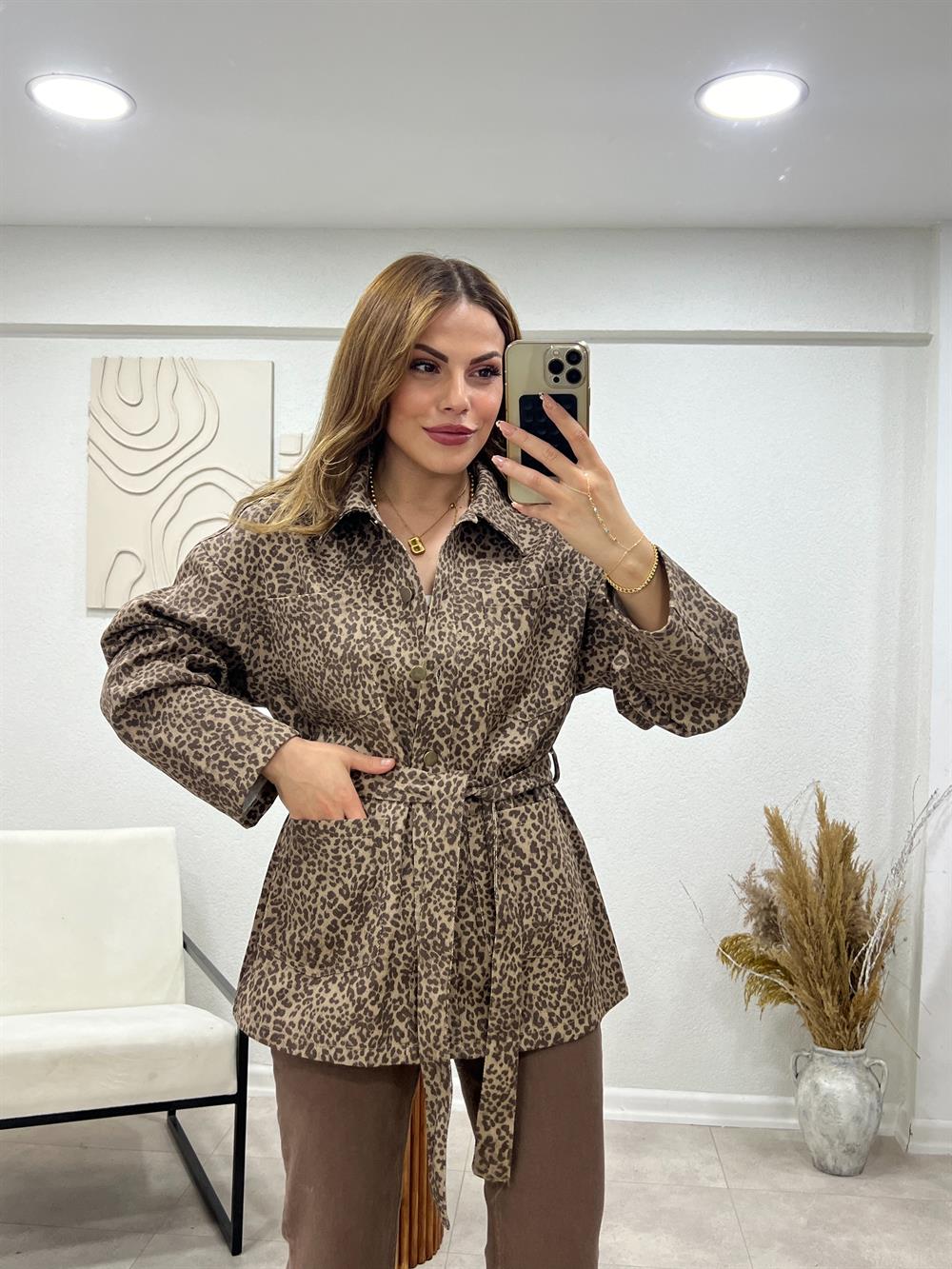 Kuşakli Leopar Ceket