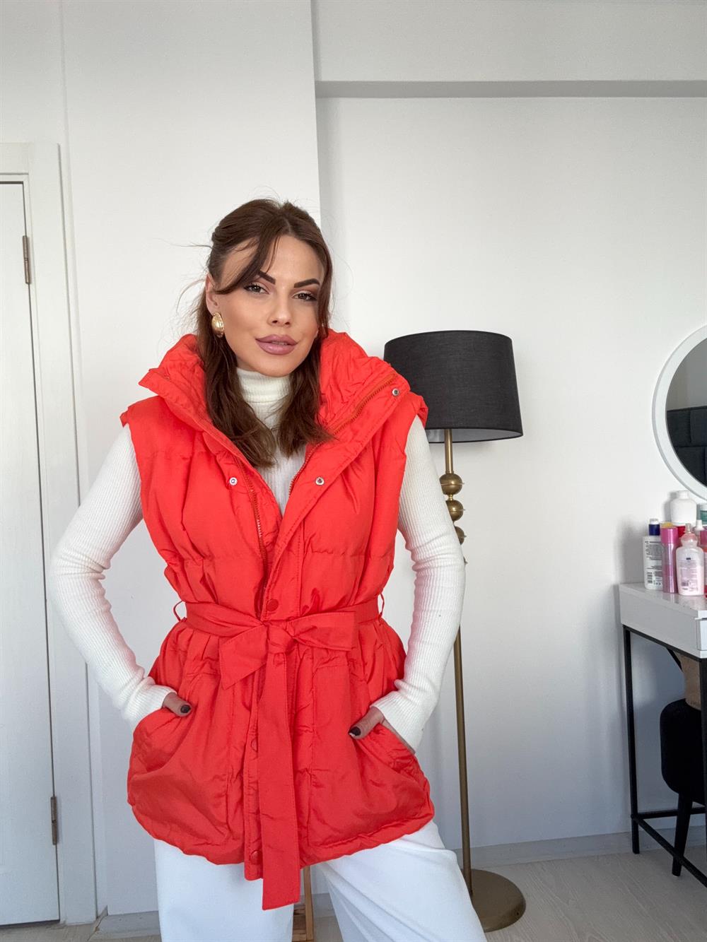 Kuşakli Şi̇şme Yelek