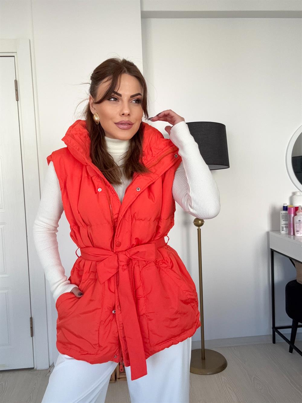 Kuşakli Şi̇şme Yelek