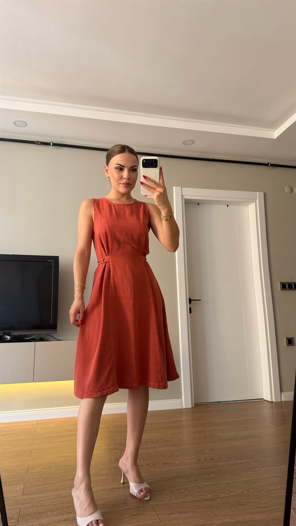 Kuşaklı Ve Kolsuz Tensel Elbise Kiremit