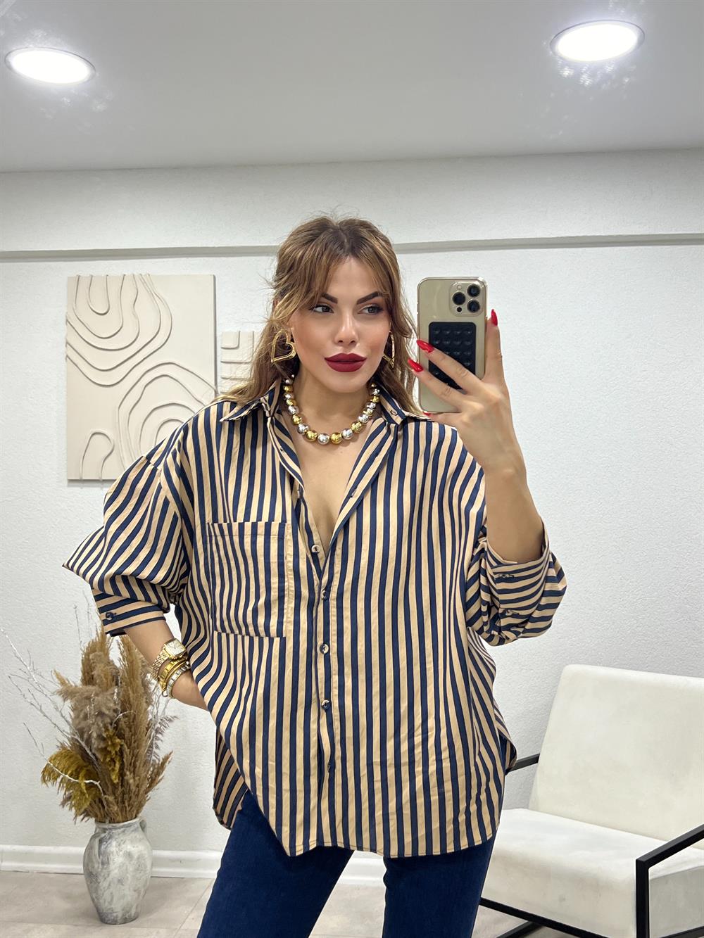 Laci̇vert Ci̇zgi̇li̇ Premi̇um Gömlek