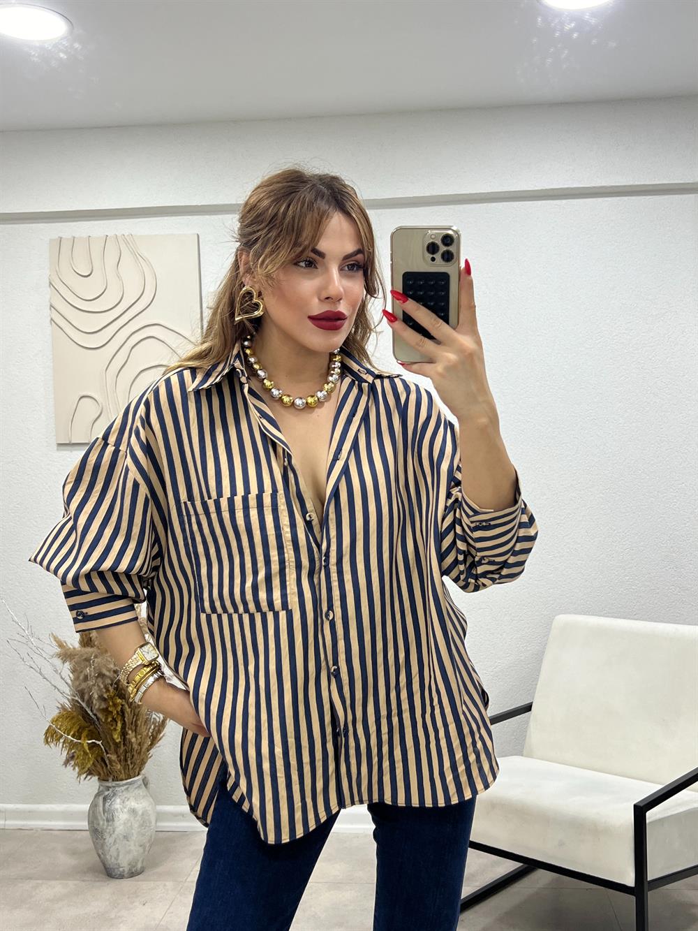 Laci̇vert Ci̇zgi̇li̇ Premi̇um Gömlek