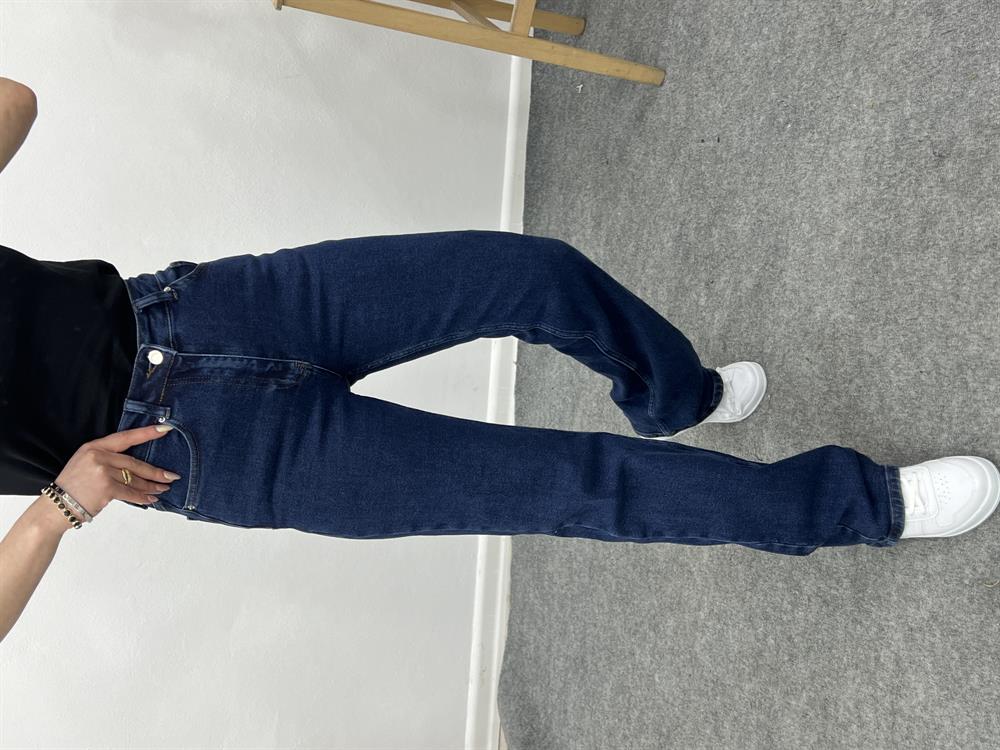 Laci̇vert Palazzo Jean