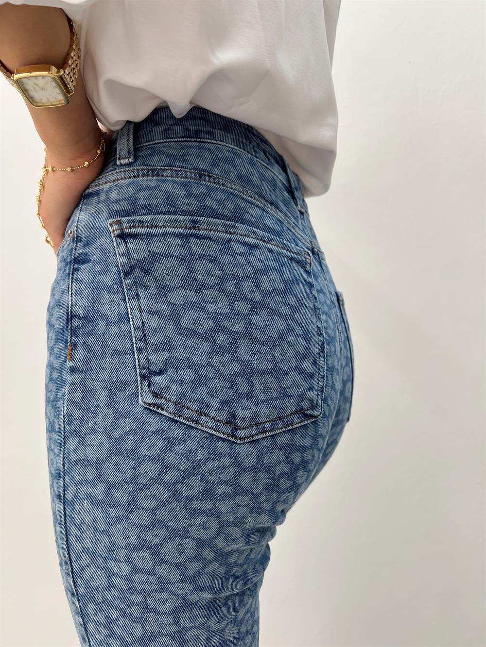 Laci̇vert Üzeri̇ Leopar Desen Li̇krali Jean