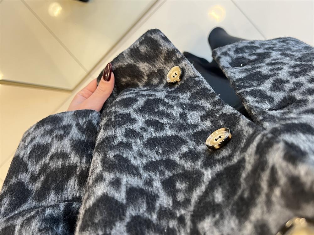 Leopar Desen Gri̇ Kaşe Ceket