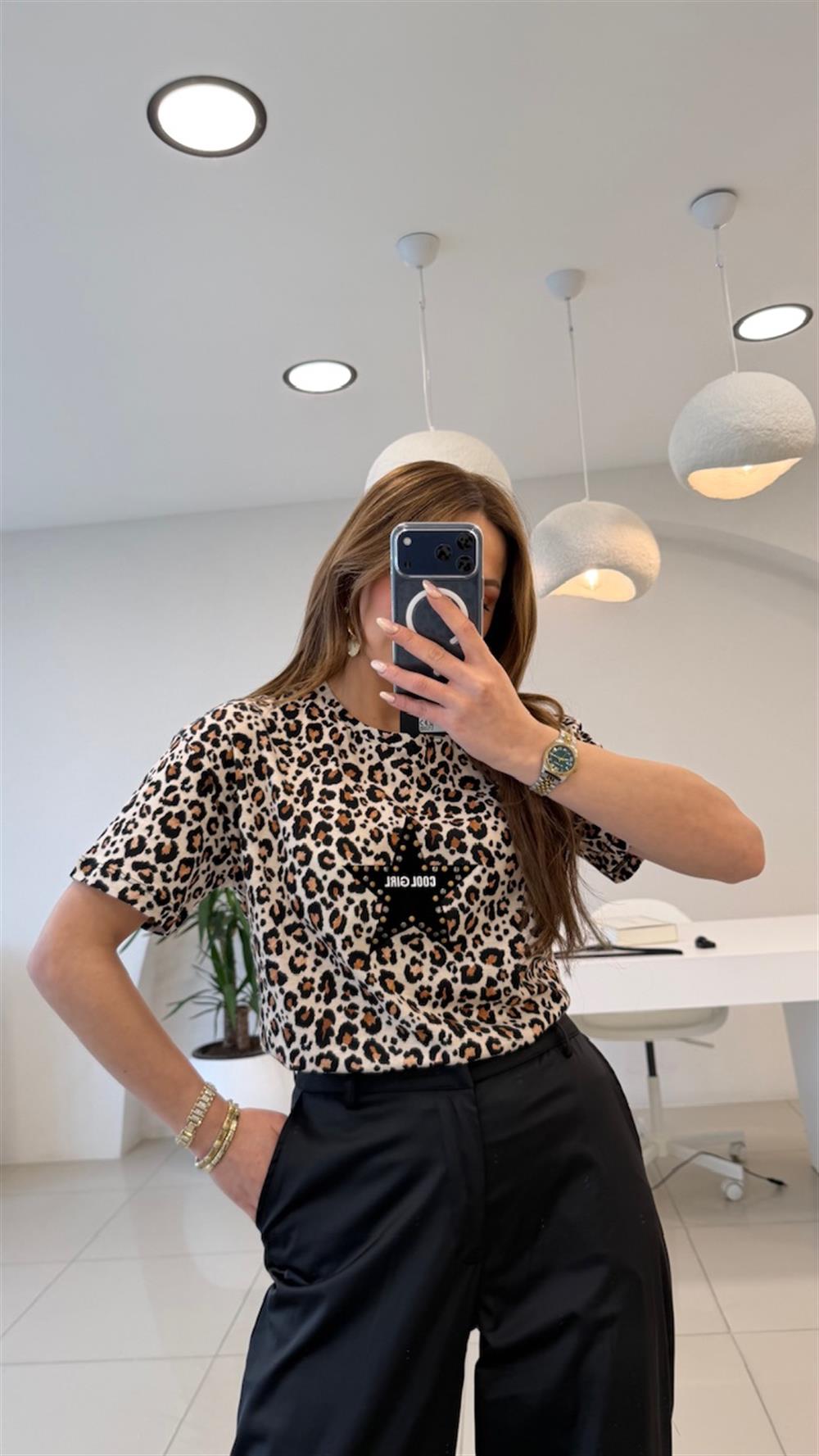LEOPAR DESEN ÖNÜ YILDIZLI THSIRT