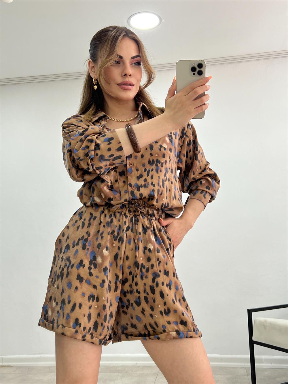 Leopar Desenli̇ Renkli̇ Parlak Takim