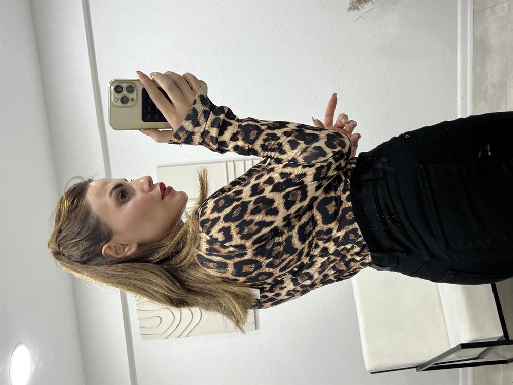 Leopar Drapeli̇ Leopar Bluz