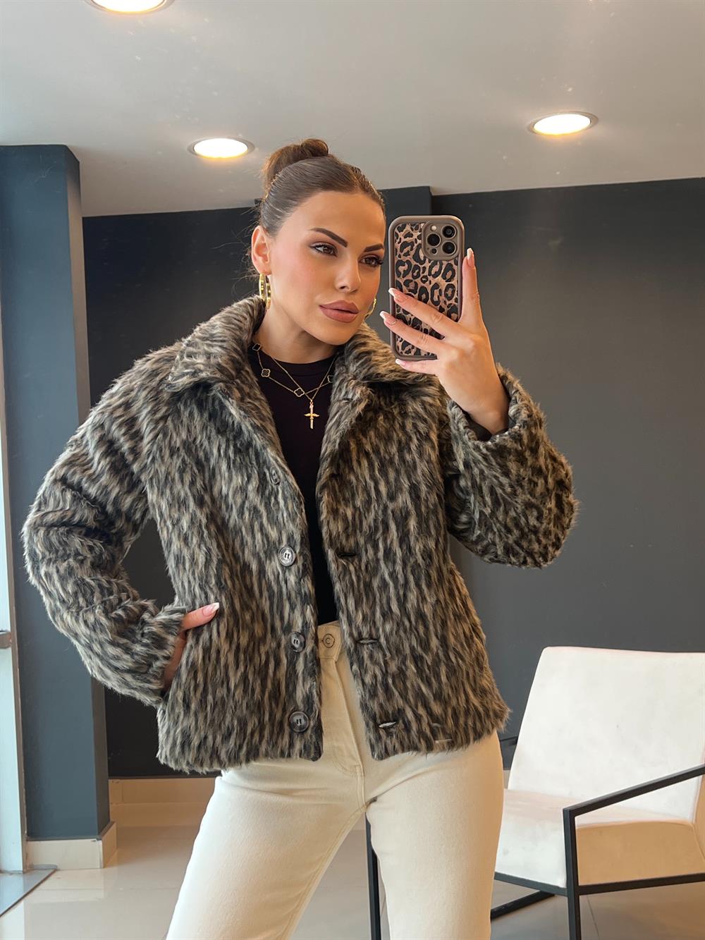 Leopar İçi̇ Astarli Massi̇ Ceket