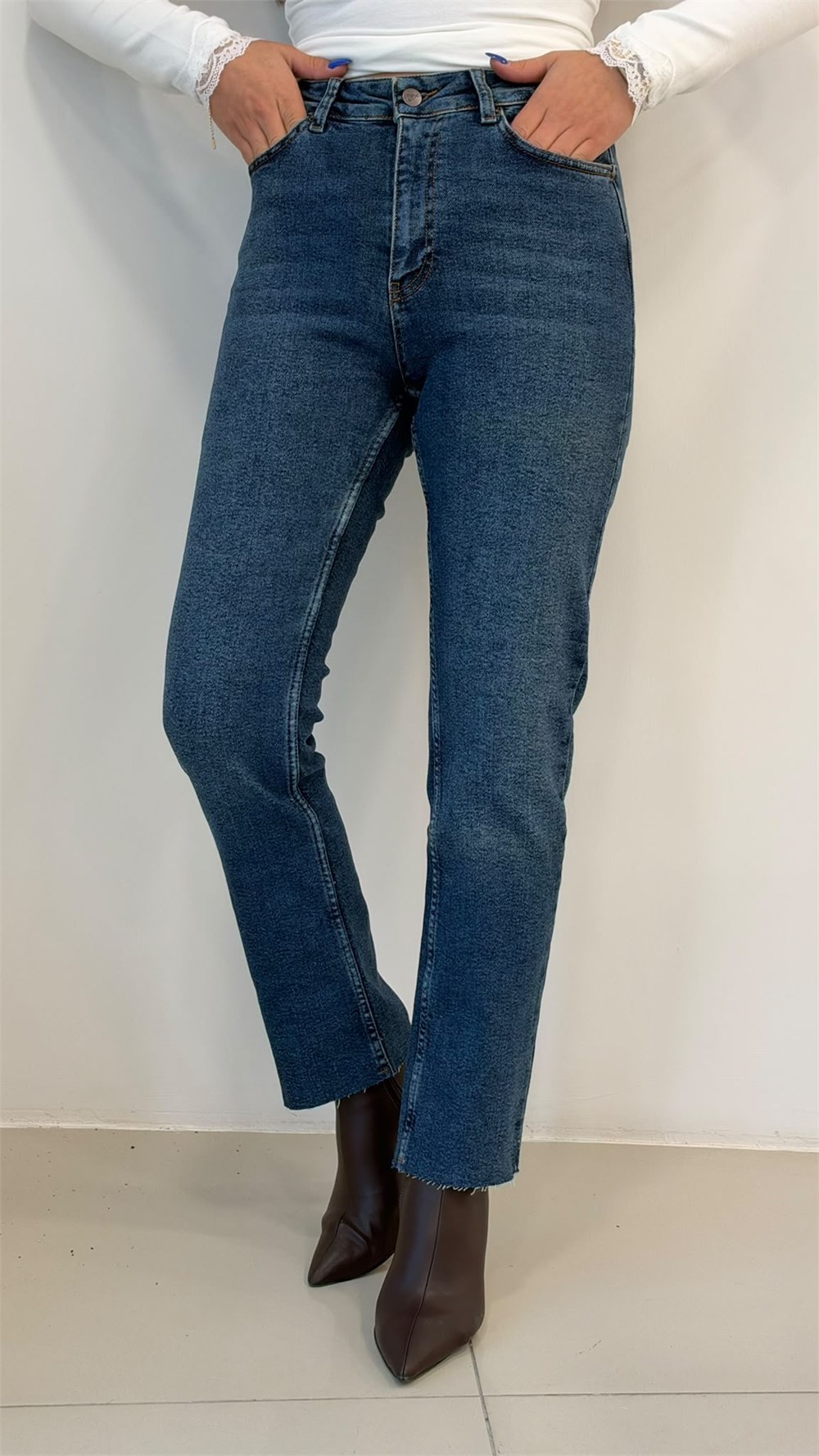 Likralı Koyu Mavi̇ Mom Jean 