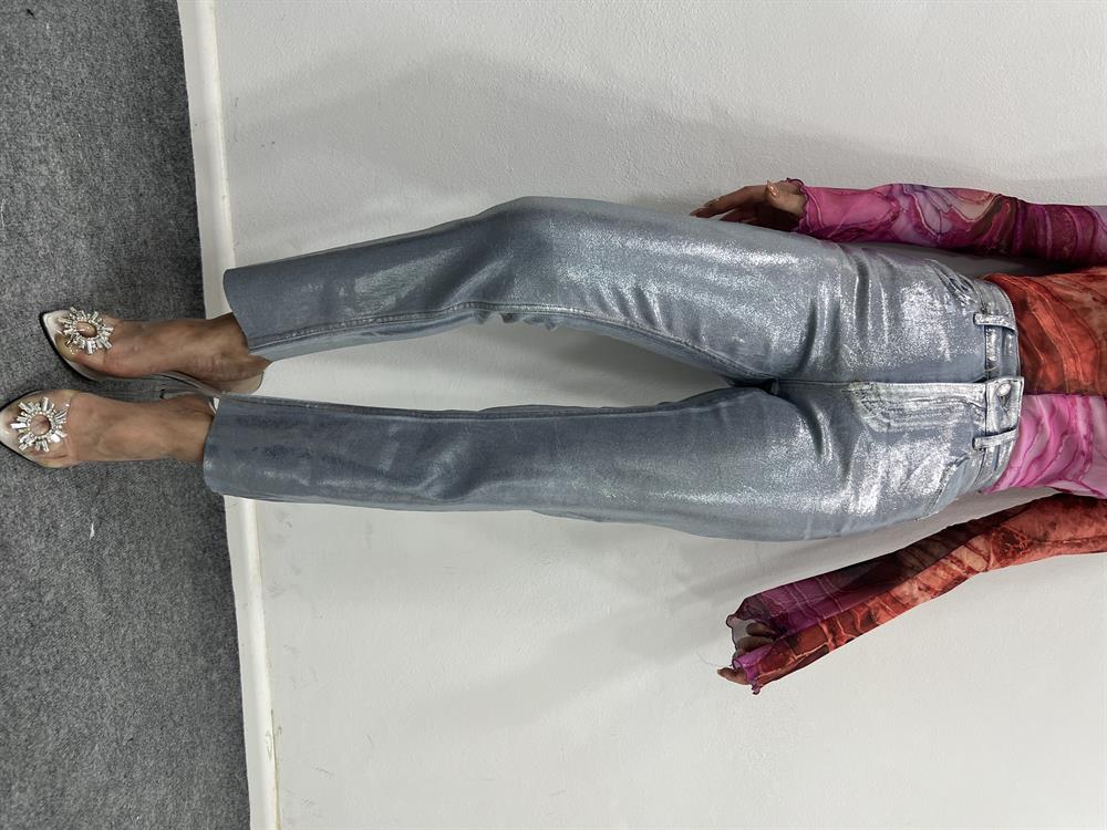 Li̇krali Varakli Parlak Jean