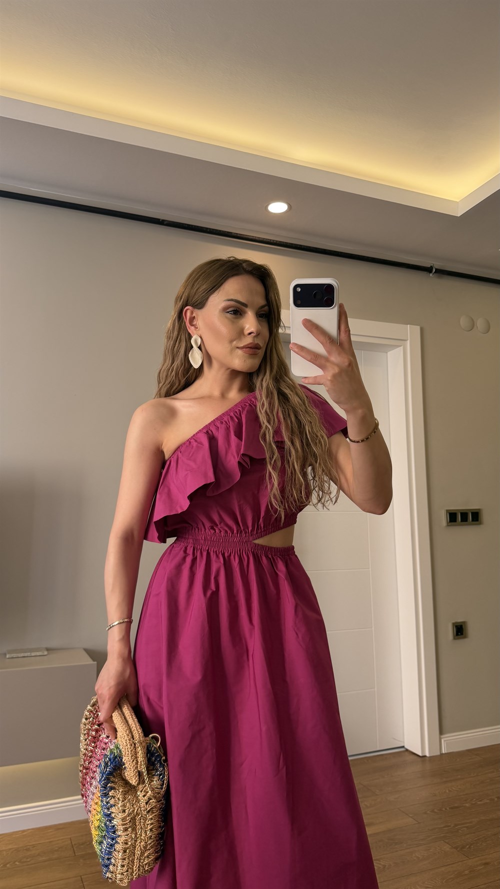 MARKA MODEL TEK OMUZ MAXİ KLOŞ ELBİSE FUŞYA
