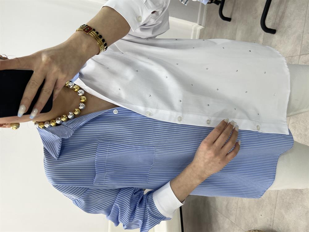 Mavi̇ Çi̇zgi̇li̇ Taş İşlemeli̇ Twi̇st Model Gömlek