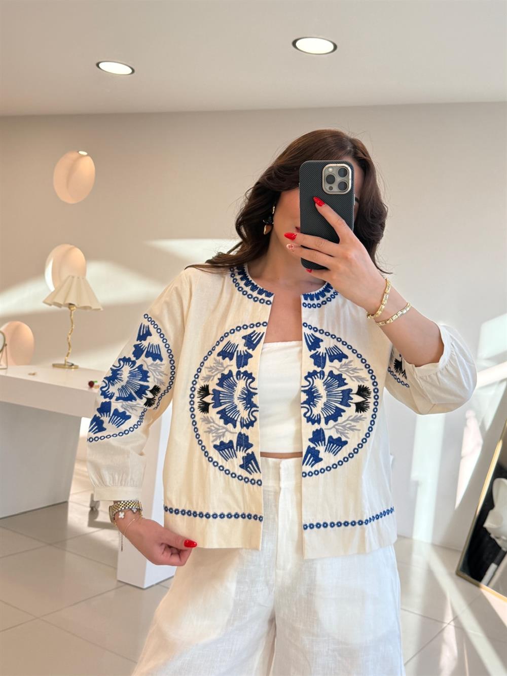 MAVİ NAKIŞ İŞLEMELİ KETEN GÖMLEK CEKET